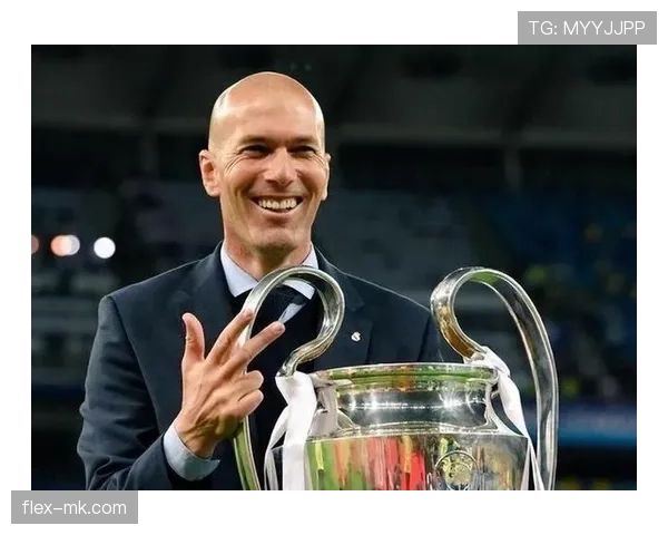 齐达内有望执掌曼联，红魔新主帅动向引发球迷热议