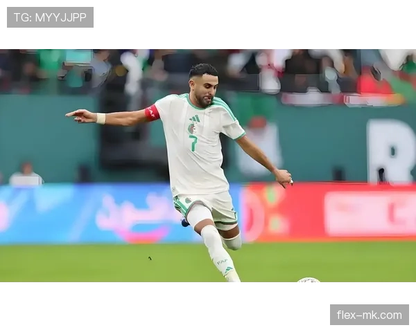 马赫雷斯献华丽技巧精准破门,助球队锁定胜局表现抢眼 马赫雷斯献华丽技巧精准破门,助球队锁定胜局表现抢眼