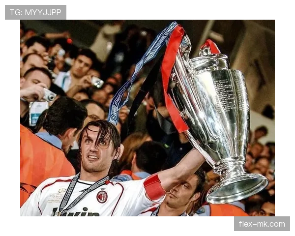 马尔蒂尼职业生涯里程碑:传奇后卫的辉煌时刻与状态巅峰 马尔蒂尼职业生涯里程碑:传奇后卫的辉煌时刻与状态巅峰