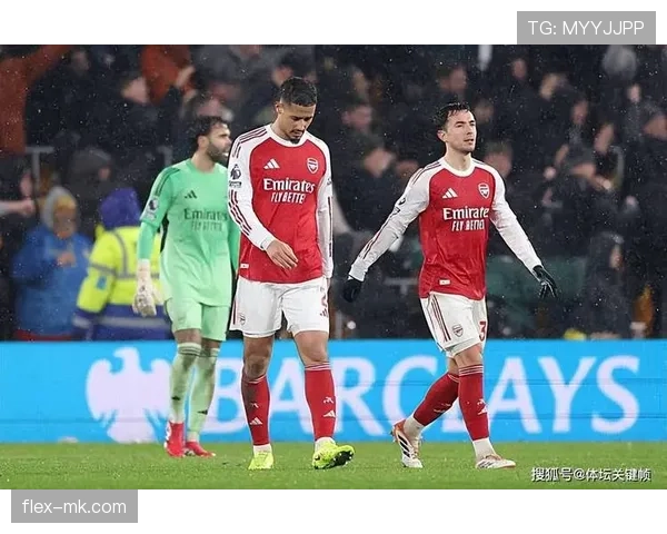 阿森纳英超争冠压力上升，球队稳定性与关键战能力面临考验